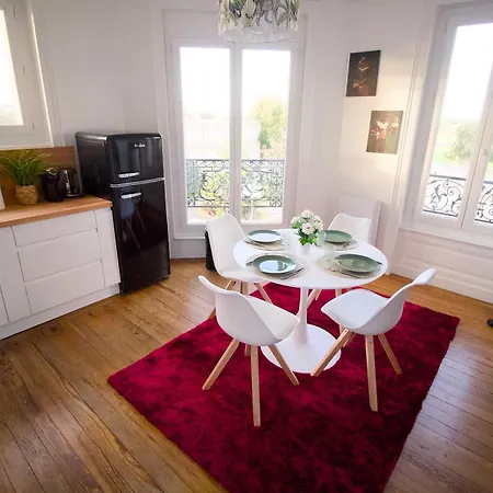 L'haussmanien - 3 Min Naval Group Et Mer, Chic & Local Velo, Intendance Luxury Host דירה שרבורג