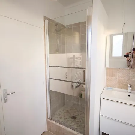 L'haussmanien - 3 Min Naval Group Et Mer, Chic & Local Velo, Intendance Luxury Host דירה שרבורג
