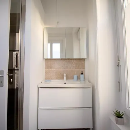 L'haussmanien - 3 Min Naval Group Et Mer, Chic & Local Velo, Intendance Luxury Host דירה *