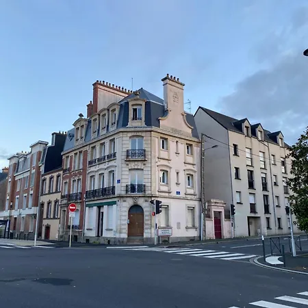 L'haussmanien - 3 Min Naval Group Et Mer, Chic & Local Velo, Intendance Luxury Host * שרבורג